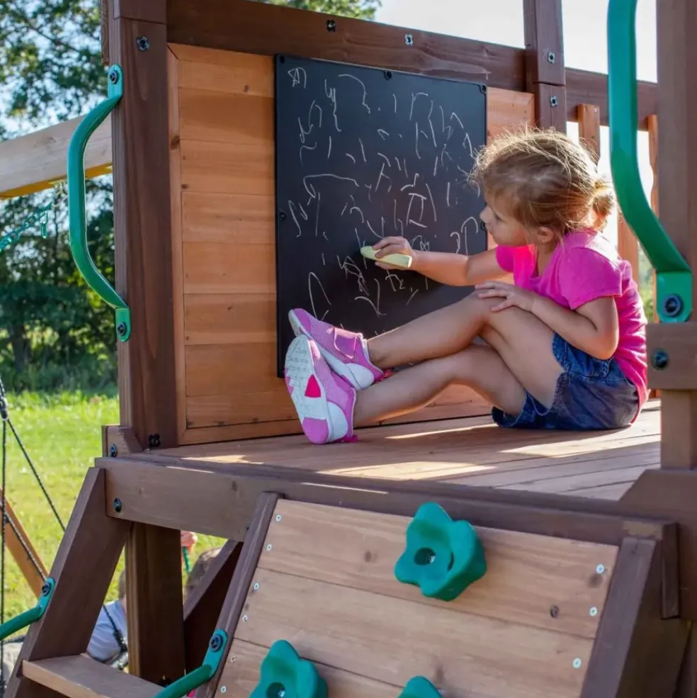 Aire de jeux en bois avec toboggan droit et tubulaire Cedar Cove Backyard