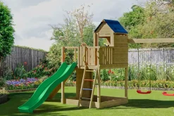 Aire de jeux en bois Treehouse spacieuse avec 2 balançoires de Fungoo