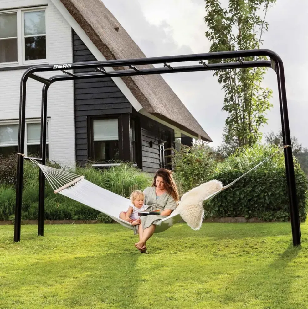 Aire de jeux et sport en métal Taille M - 2 barres - Playbase BERG