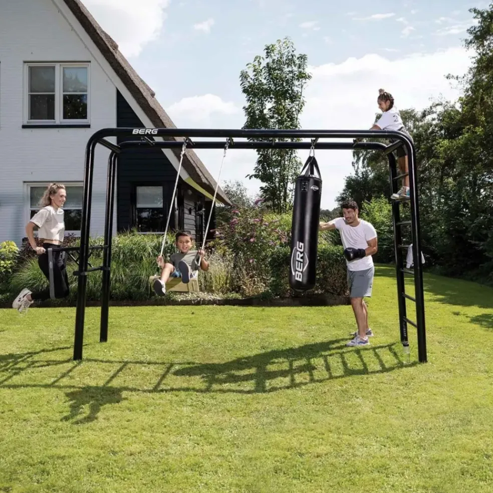 Aire de jeux et sport en métal Taille M - 1 échelle - Playbase BERG