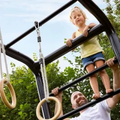 Aire de jeux et sport en métal Taille M - 1 échelle - Playbase BERG