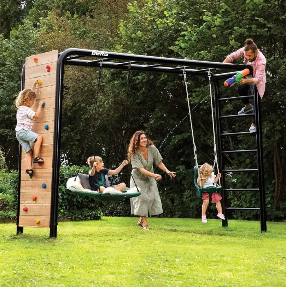 Aire de jeux et sport en métal Taille L - 1 échelle - Playbase BERG