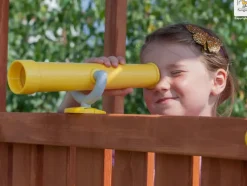 Aire de jeux Myside avec toboggan, cabane et terrasse de chez Fungoo