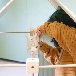Jeu de construction géant en bois et tissu bio vert fabriqué en Espagne Kernel Trigonos