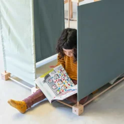 Jeu de construction géant en bois et tissu bio vert fabriqué en Espagne Kernel Trigonos