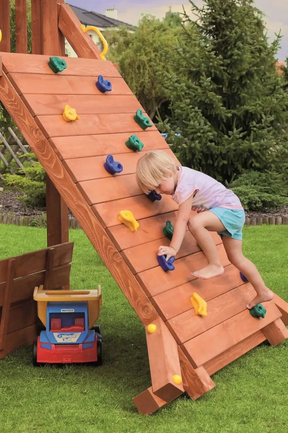 Tour de jeux Giant avec toboggan, mur et corde d'escalade de Fungoo