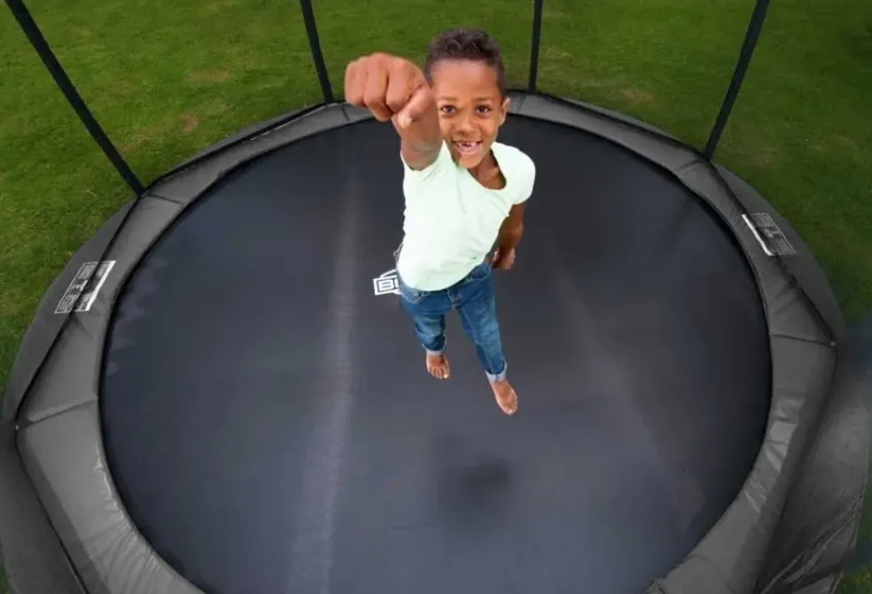 Trampoline enterré Gris 330cm Champion + filet - BERG